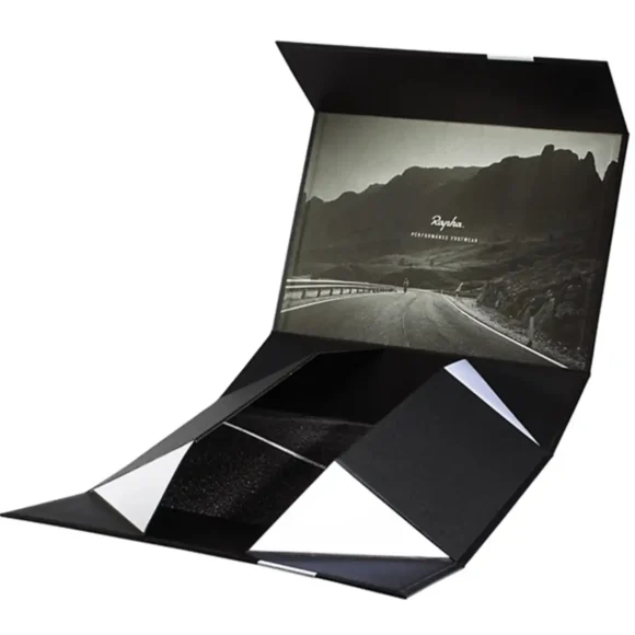 Luxury collapsible rigid boxes with logo